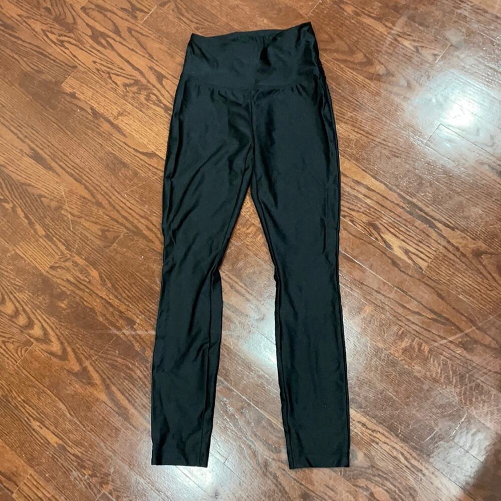 V High Waist Leggings Black Shine NWOT